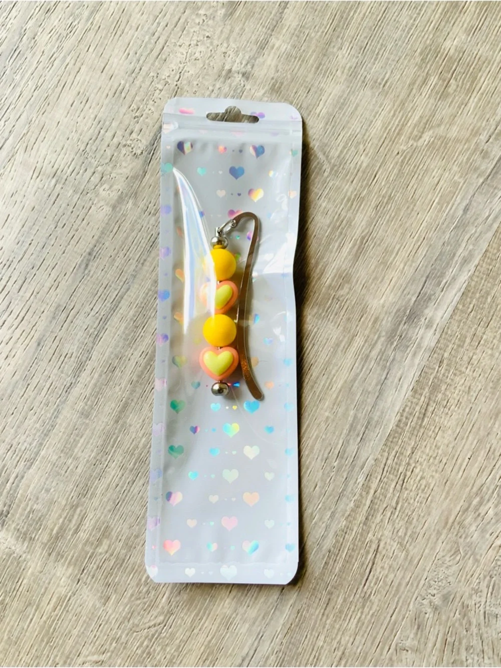 NEW📚 Handmade Yellow Heart Beaded Bookmark OS